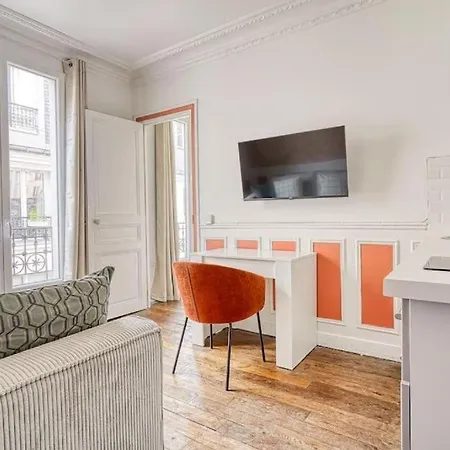 Center - Iv Apartment